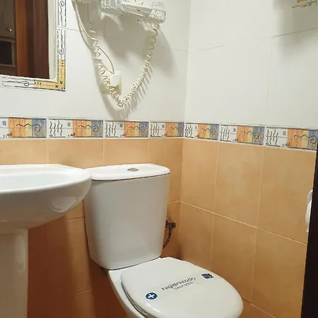 招待所 Puente Azud 2*